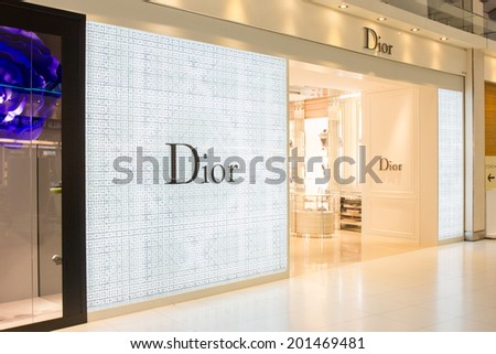 Dior Stock Photos, Royalty-Free Images & Vectors - Shutterstock
