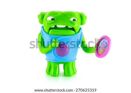 stock-photo-bangkok-thailand-april-nervous-oh-alien-green-color-toy-character-from-dreamworks-home-270625319
