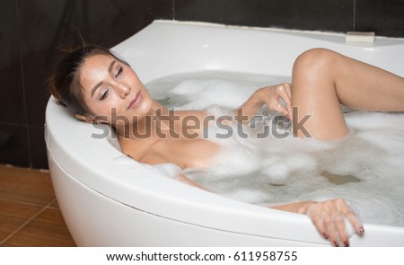 E women 428 ukrain Dildo movie using woman