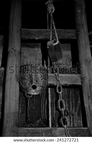Steel Ball Stretcher Torture Chamber Device | eBay