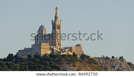 Bachelorette 10 - Screencaps Analysis Thread - *Spoilers & Speculation*  - Page 45 Stock-photo-close-view-of-the-famous-church-notre-dame-de-la-garde-in-marseille-in-south-france-86492710