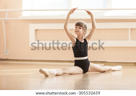 ball grab sex pictures teenage girls doing a split while naked
