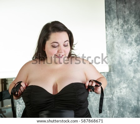 plus size posing naked teen bare vagina up close