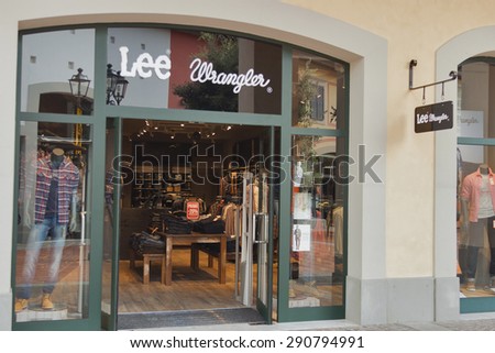 Wrangler outlet store locations Dubai Outlet Mall is open 7 days a week at the following times: Saturday to Wednesday. 10 AM - 10 PM.