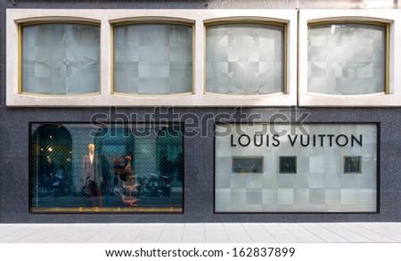 Shop Window Display Stock Photos, Images, & Pictures | Shutterstock