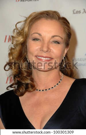  - stock-photo-theresa-russell-at-the-inaugural-museum-of-tolerance-international-film-festival-gala-honoring-100301309