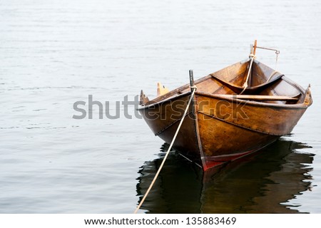 Small Wooden Rowboat - DIY Woodworking Projects