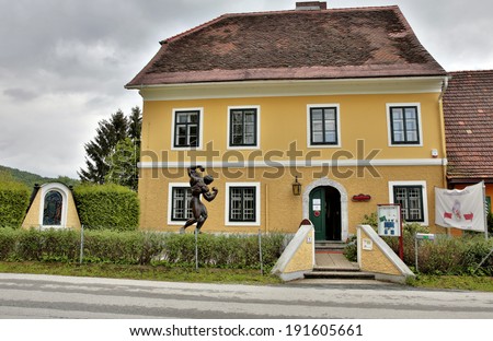 Arnold schwarzenegger home pictures. Arnold schwarzenegger home pictures.