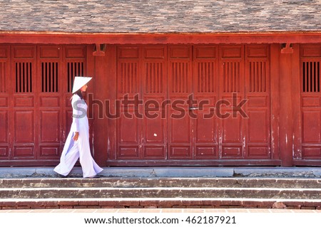 Beautiful woman with Vietnam culture traditional ,vintage style,Hoi an Vietnam