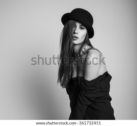 https://thumb7.shutterstock.com/display_pic_with_logo/1419709/361732451/stock-photo-fashion-portrait-of-elegant-woman-with-magnificent-hair-and-awesome-lips-redhead-girl-perfect-361732451.jpg