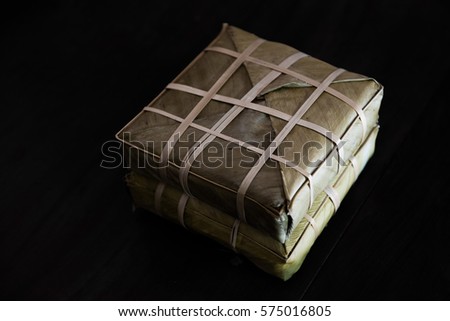 Cooked square glutinous rice cake, Chung cake, Vietnamese food