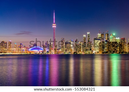 Toronto Skyline Purple Light Toronto Ontario Stock Photo 524925712 ...