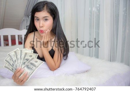 HOT BLONDE TEEN MASTURBATING Free 720p Porn Movies