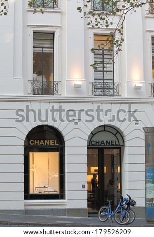 MELBOURNE AUSTRALIA - March 1,2014: CHANEL shop in Melbourne - Chanel is a French privately held company that specializes in ready-to-wear clothes, luxury goods and fashion accessories