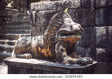 Bich Dong Pagoda in Ninh Binh, Vietnam. Trung Pagoda (middle pagoda)