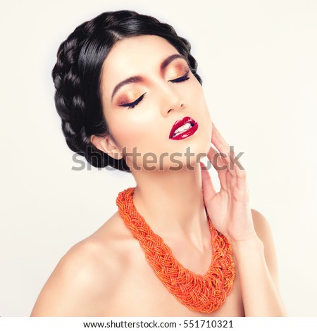 https://thumb7.shutterstock.com/display_pic_with_logo/1945841/551710321/stock-photo-gorgeous-brunette-woman-portrait-of-beautiful-model-with-perfect-bright-make-up-red-lips-orange-551710321.jpg