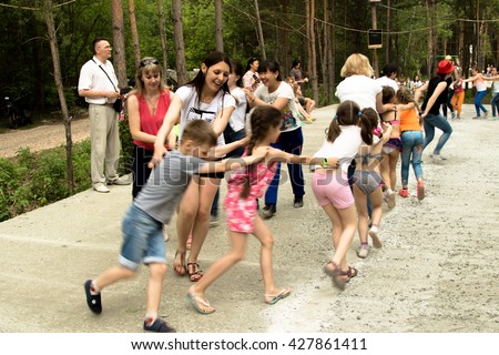 green park single parents Finally, the sun is out and we have nice-ish weather meet us at the playground at 10 am and we'll head out from there for a wee little hike with our little ones. green park single parents Finally, the sun is out and we have nice-ish weather meet us at the playground at 10 am and we'll head out from there for a wee little hike with our little ones.