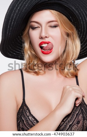 TINY TITS BBS Old Women Have Sex