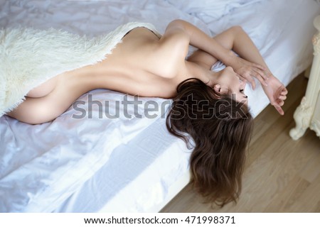 Close nude girls and boys in bed, vietnamese sex gif