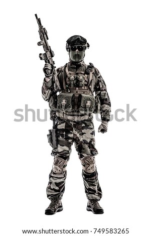 Paratroopers of french 1st Marine Infantry Parachute Regiment RPIMA studio shot