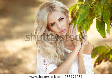 https://thumb7.shutterstock.com/display_pic_with_logo/2457938/283191281/stock-photo-beautiful-smiling-woman-outdoors-portrait-beauty-girl-face-summer-blonde-female-portrait-elegant-283191281.jpg