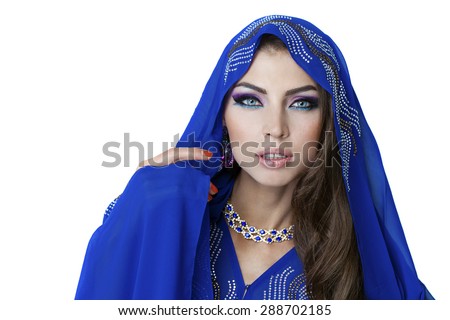 https://thumb7.shutterstock.com/display_pic_with_logo/257323/288702185/stock-photo-young-traditional-asian-indian-woman-in-indian-blue-sari-isolated-on-white-background-288702185.jpg