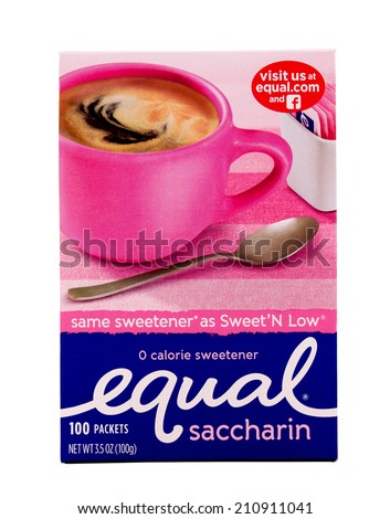 What are the ingredients in Sweet and Low artificial sweetener?