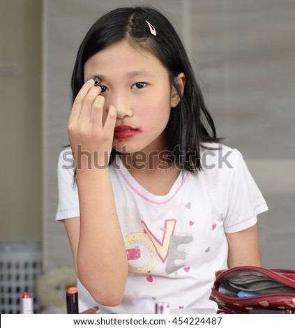 Asian girl eats herself Free gay buster movies