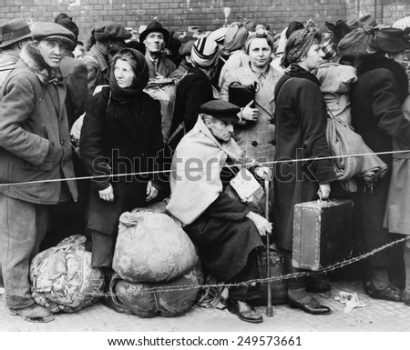 1940s Woman Stock Photos, Images, & Pictures | Shutterstock