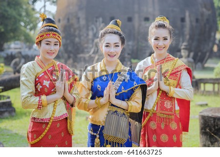 https://thumb7.shutterstock.com/display_pic_with_logo/2821528/641663725/stock-photo-beautiful-laos-girl-in-laos-costume-asian-woman-wearing-traditional-laos-culture-vintage-style-641663725.jpg