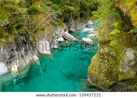beautiful turquoise river queenstown new zealand stock photo beautiful turquoise river queenstown new zealand stock photo