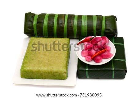 Cooked square glutinous rice cake, Vietnamese new year food