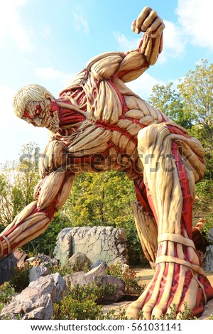 shingeki no kyojin statues