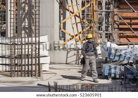 scaffold builder