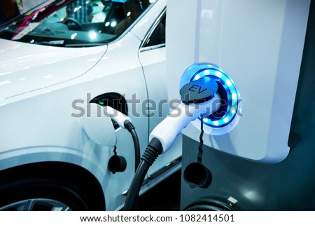power supply connect electric vehicle chargeの写真素材 ロイヤリティ