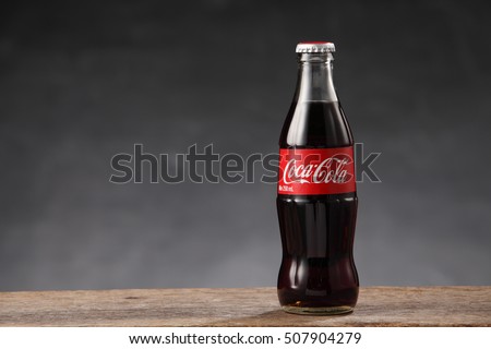 Kuala Lumpur, Malaysia 21th Oct 2016,coca cola can drink on the gray background