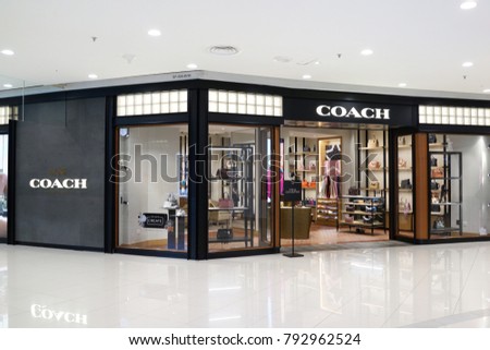 coach store moa