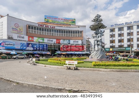 DA LAT, VIETNAM - MAY 15, 2016: Hoa Binh area and center traffic Landmark and street food at Da Lat city, Da Lat is one of the beautiful city in Viet Nam