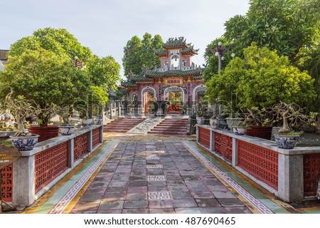 HOI AN, VIETNAM - JULY 17, 2015: Hoi An old town. Hoi An is a popular tourist destination of Asia. Hoian is recognized as a World Heritage Site by UNESCO.