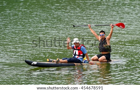 Stand Up Paddle Boarding on the Cam Son lake - Bac Giang, Viet Nam 2016, relax on the weeken.