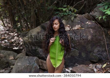 women-of-the-jungle-naked