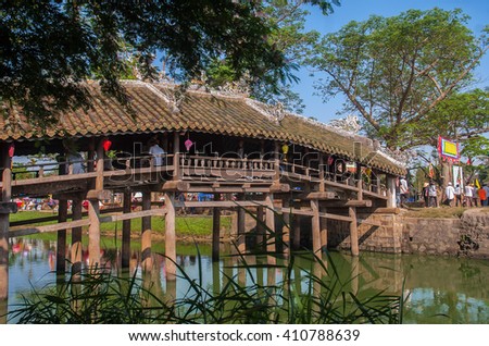 HUE. VIETNAM, April 19, 2016 Thanh Toan tile bridge, the city of Hue, Vietnam