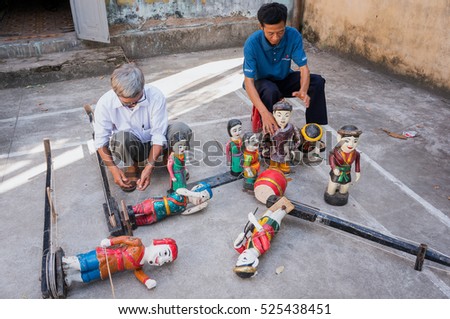 HAI DUONG, Vietnam, July 25, 2016 artisans, traditional water puppet Hai Duong, Vietnam