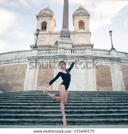 Ballerina [Italy]
