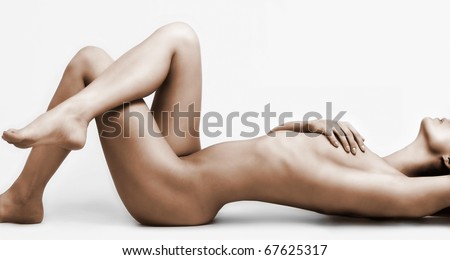 Naked blonde girls in the winter Pictures of the naked body