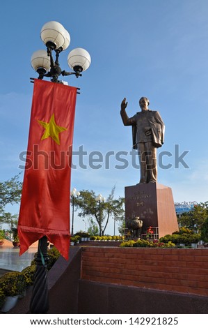 CAN THO - FEB 17: Statue of Vietnam's revered leader Ho Chi Minh (also called Uncle Ho) in the main square of Can Tho city, Mekong delta. On February 17, 2013, in Can Tho Vietnam
