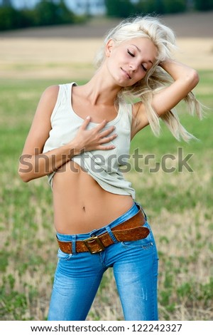 Girls Sexy blond teens butt hardcore