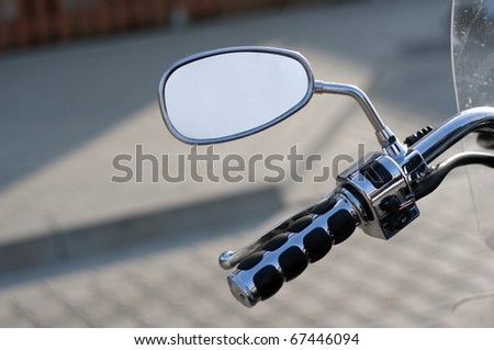 [Obrazek: stock-photo-mirro-of-silver-motorbike-67446094.jpg]