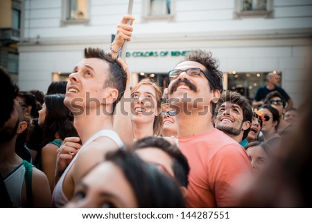 Gay cocksuckers at the glory hole Add nude picture url