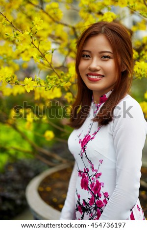 dating vietnamese girl culture Vietnamese women: dating my first vietnamese girl initially, the plan was to simply “ sit it out” in ho chi minh city, vietnam my thailand visa was about to expire and i need to leave the country for a few days. dating vietnamese girl culture Vietnamese women: dating my first vietnamese girl initially, the plan was to simply “ sit it out” in ho chi minh city, vietnam my thailand visa was about to expire and i need to leave the country for a few days.